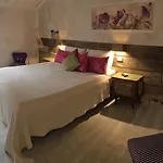 24h 招待所 3*